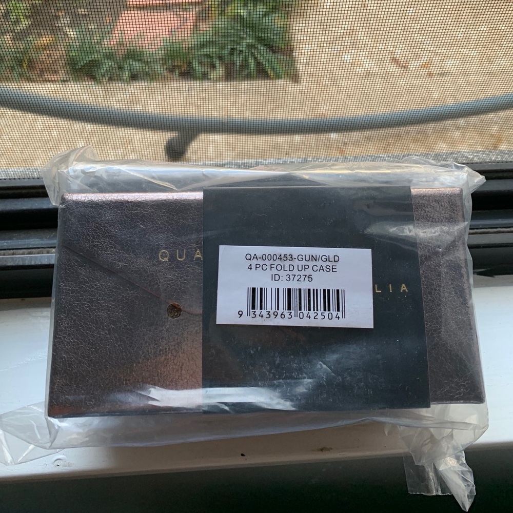 Quay Four Piece Fold Up Case